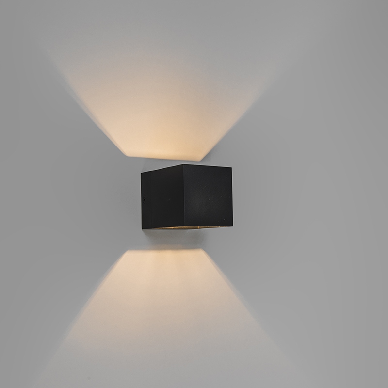 Moderní nástěnná lampa černá